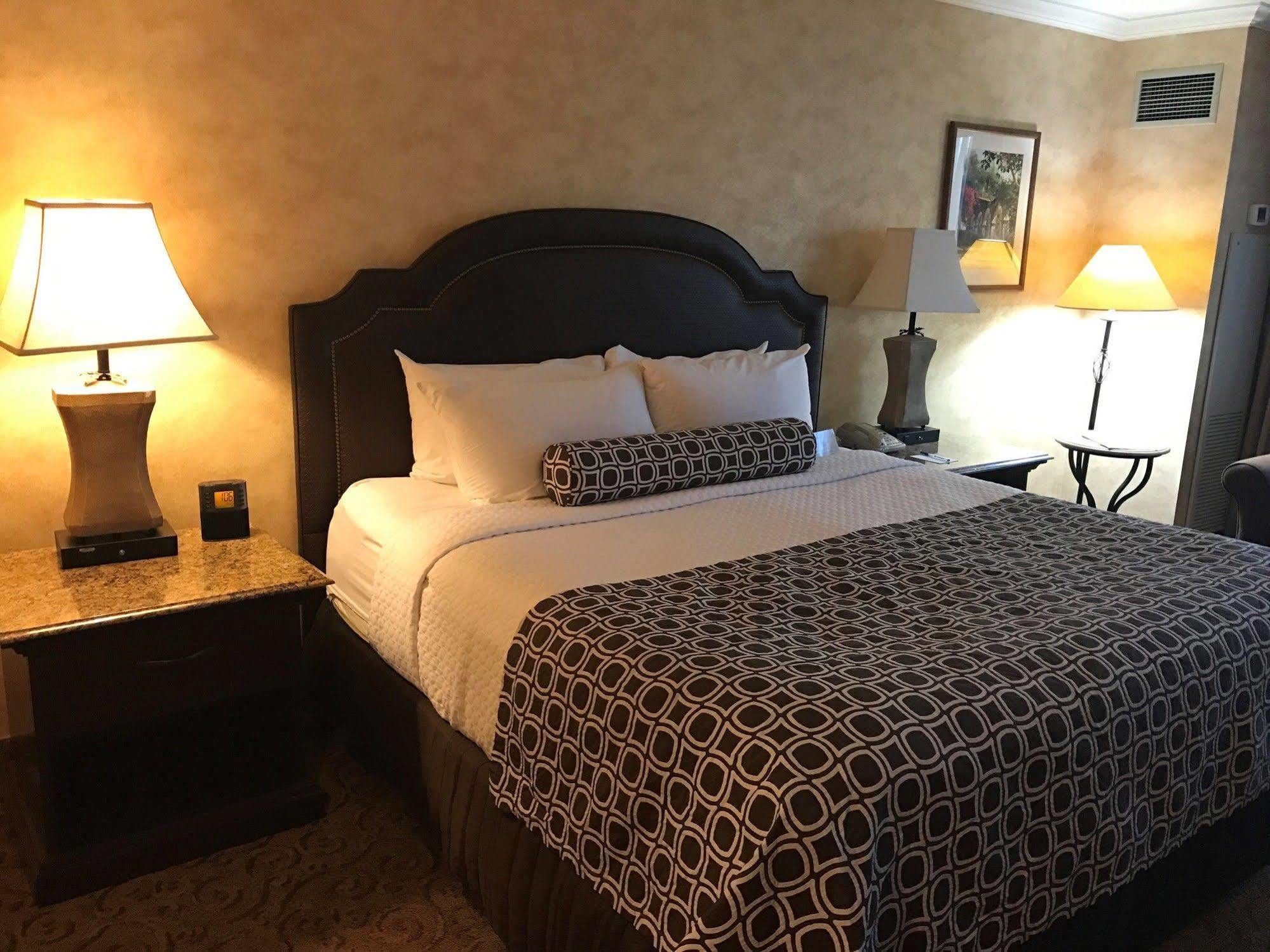 Delta Hotels By Marriott Anaheim גרדן גרוב מראה חיצוני תמונה